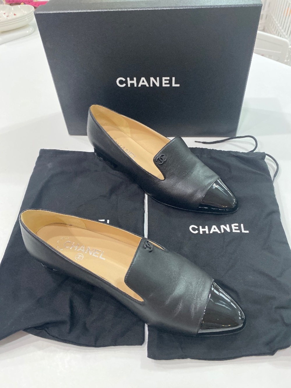 New Chanel mocassins loafers black leather pointed patent toes sz 9.5